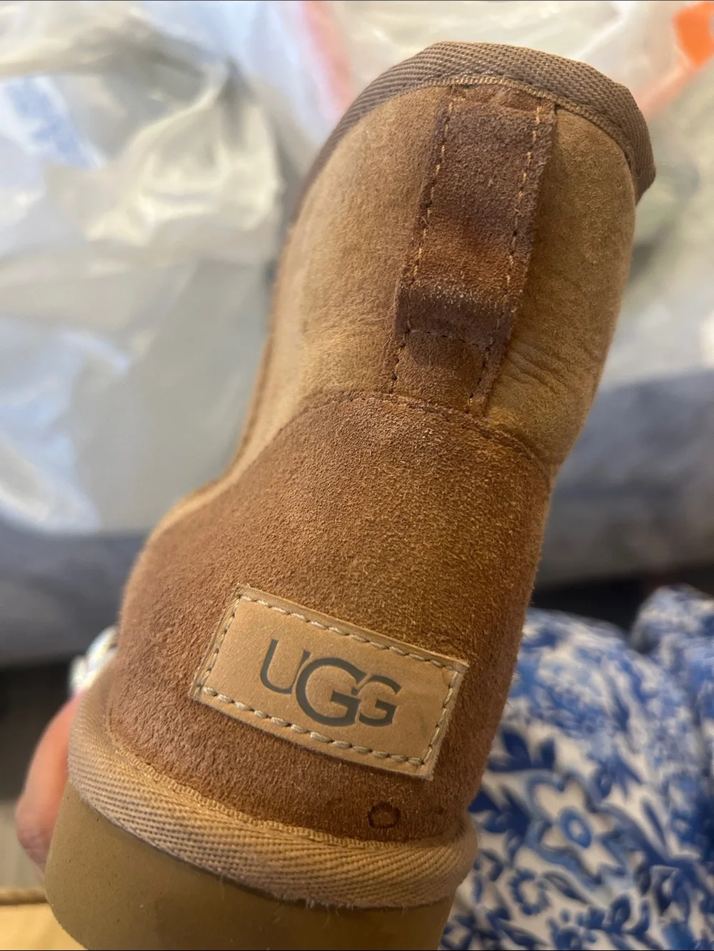 UGG Chestnut Classic Mini II Boot Sz US 8 $170